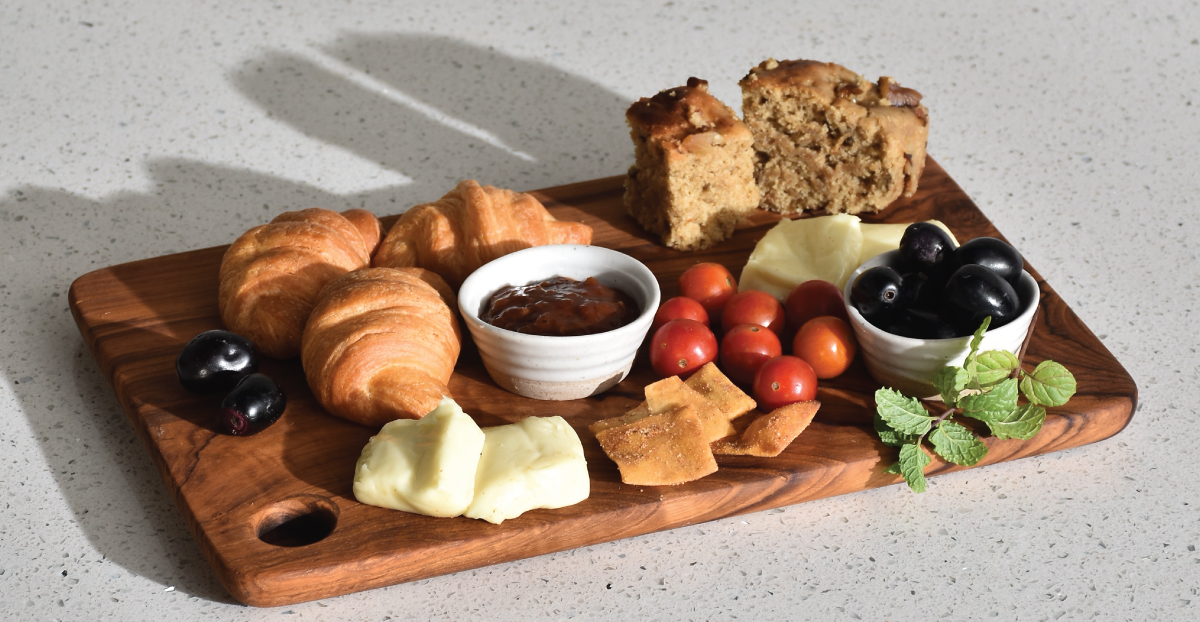 Lap and Dado Mira Teak Cheese Board Medium 4