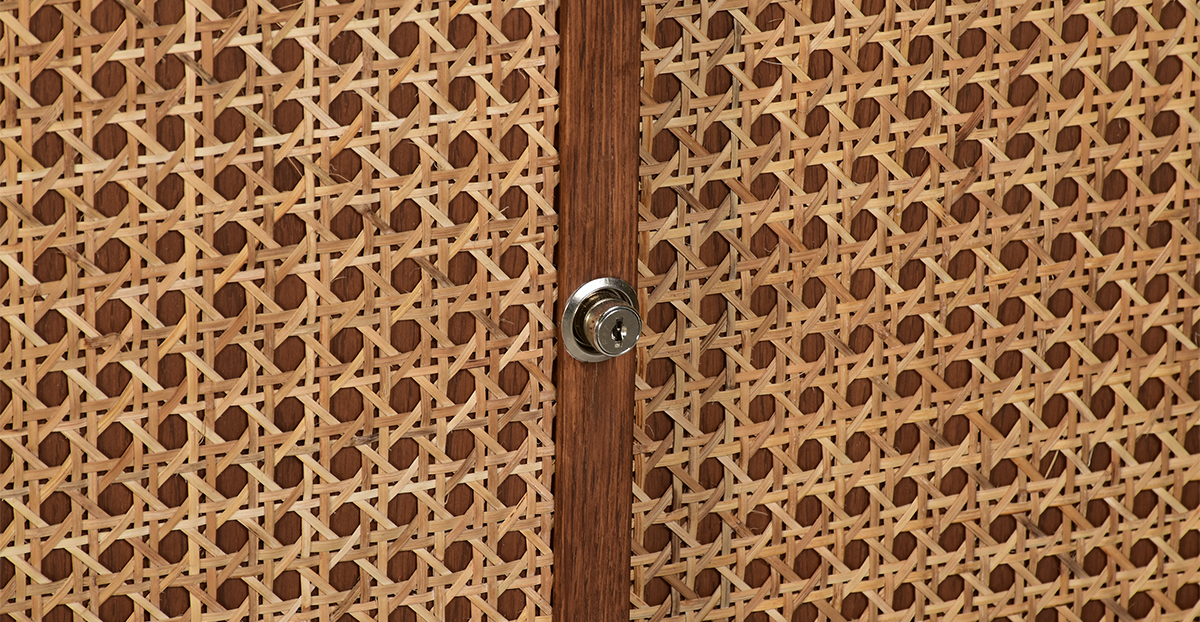 Lap and Dado Allen Oak and Rattan Bar with Lock - Teak Finish 10