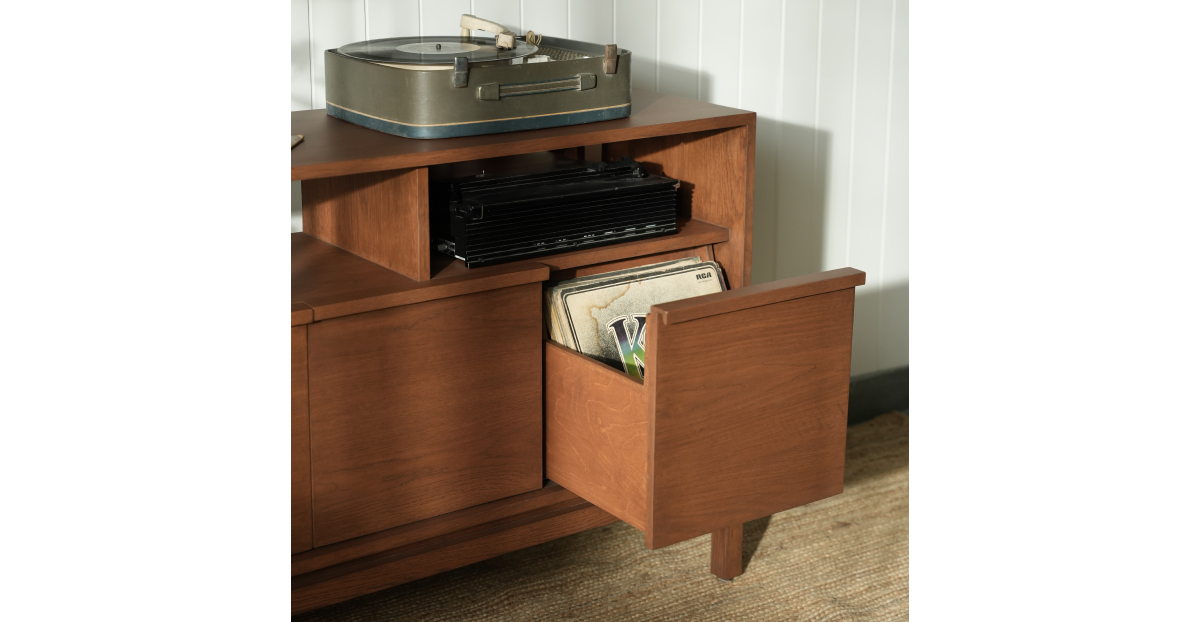 Lap and Dado Toleda Oak Record Player Unit 3
